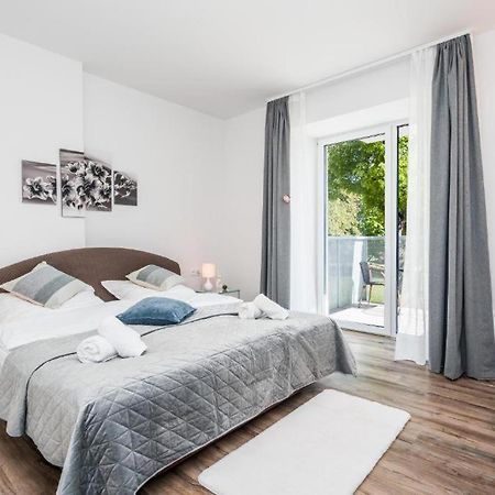 Perla Hradce 101 Appartement Hradec Králové Buitenkant foto