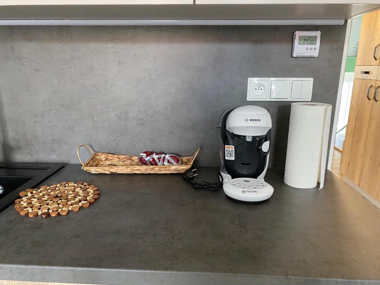 Perla Hradce 101 Appartement Hradec Králové Buitenkant foto