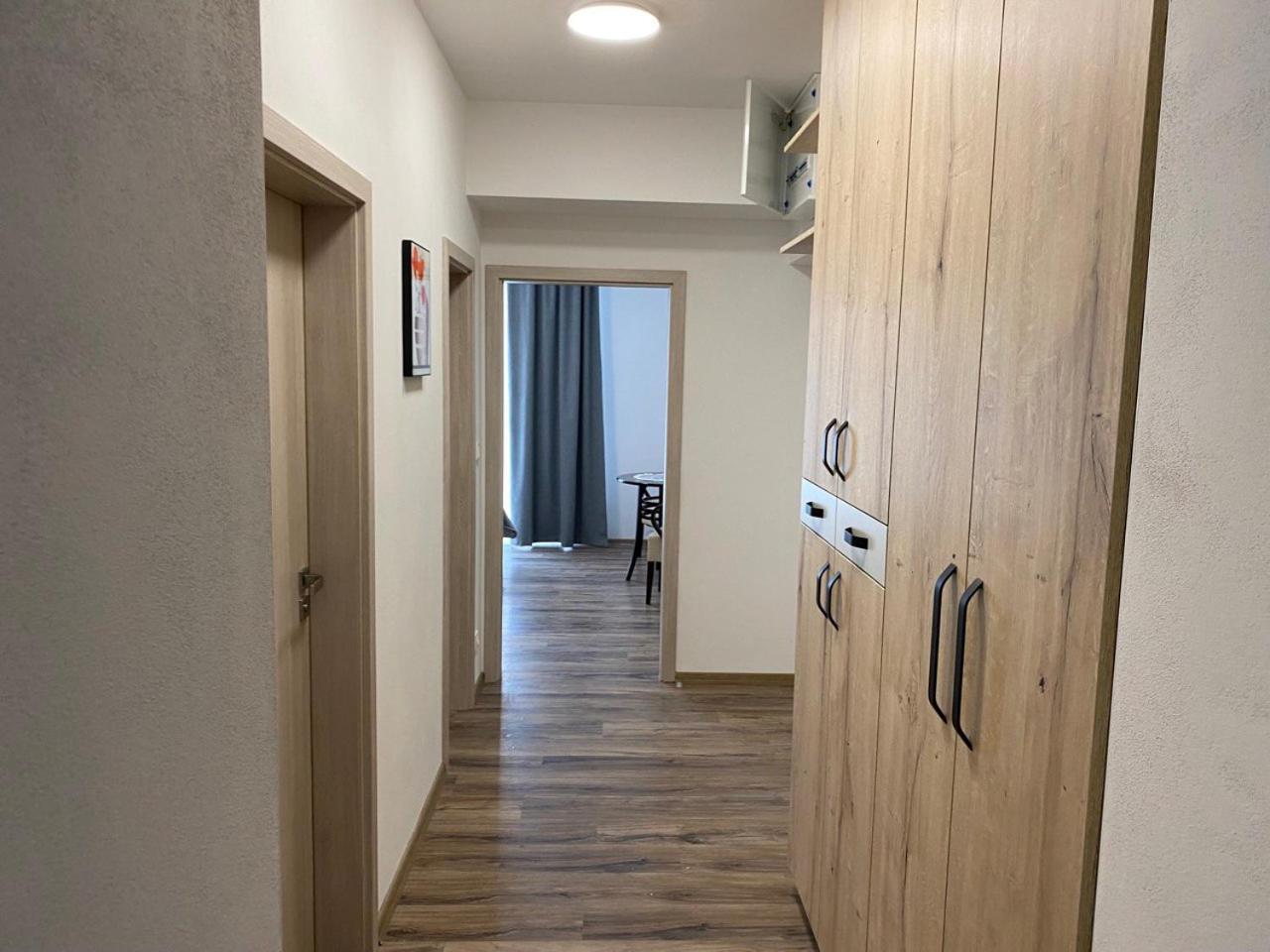 Perla Hradce 101 Appartement Hradec Králové Buitenkant foto